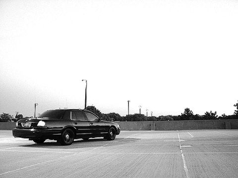 2000 Ford Crown Victoria photo