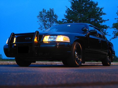 2000 Ford Crown Victoria photo