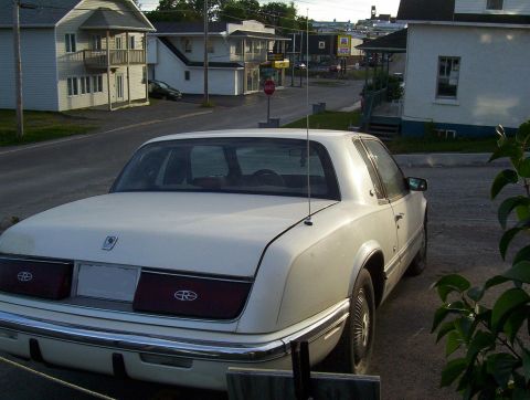 1995 Ford Crown Victoria photo