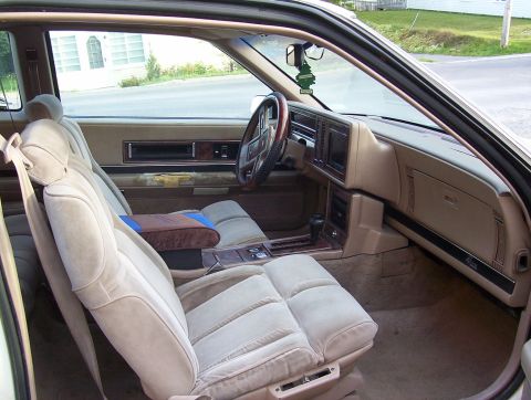 1995 Ford Crown Victoria photo