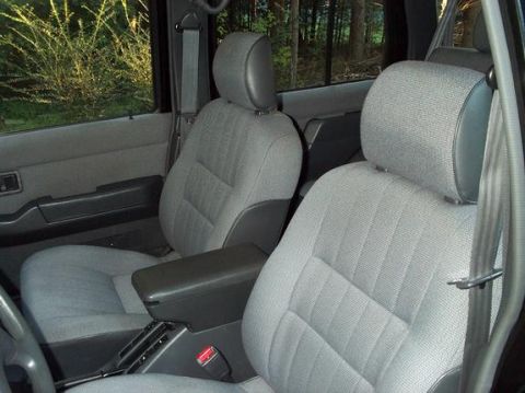 1995 Nissan Pathfinder photo