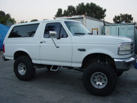 1992 Ford Bronco photo