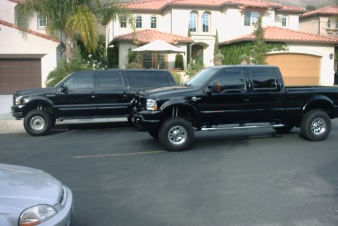 2001 Ford Excursion photo