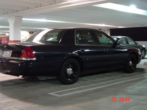 1999 Ford Crown Victoria photo