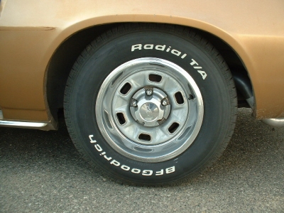 1977 Chevrolet Camaro photo
