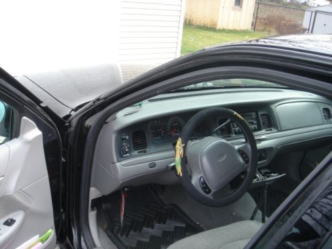 1998 Ford Crown Victoria photo