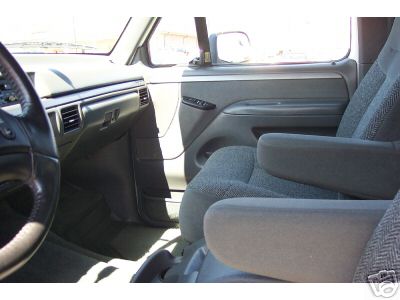 1993 Ford Bronco photo