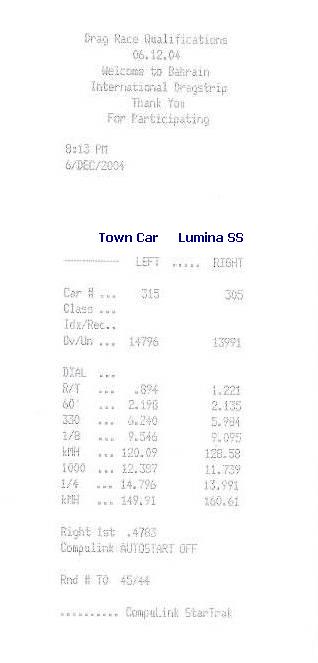 2002 Lincoln Town Car photo
