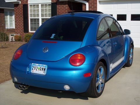 2004 Volkswagen Beetle photo