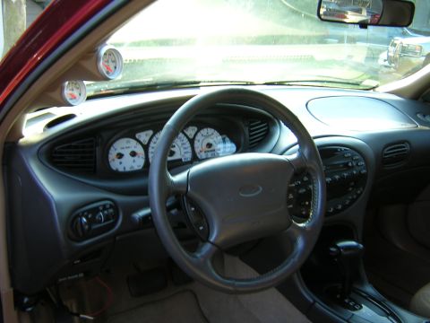 1997 Ford Taurus photo