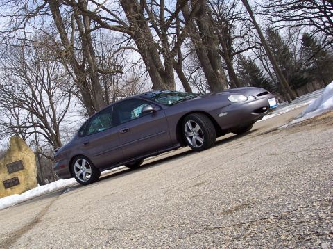 1996 Ford Taurus photo