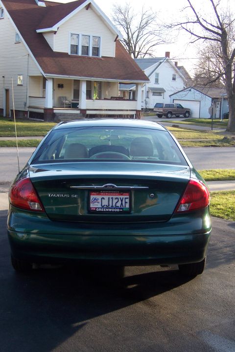 2000 Ford Taurus photo