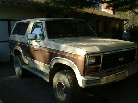 1982 Ford Bronco photo