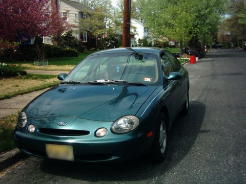1997 Ford Taurus