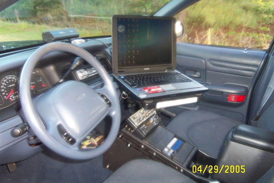 1998 Ford Crown Victoria in 2005