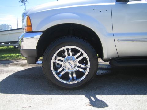 2000 Ford Excursion photo
