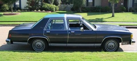 1985 Ford LTD Crown Victoria photo