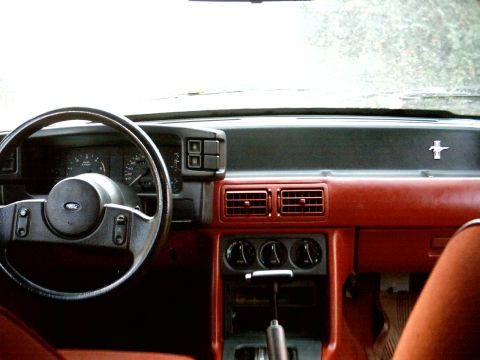 1989 Ford Mustang photo