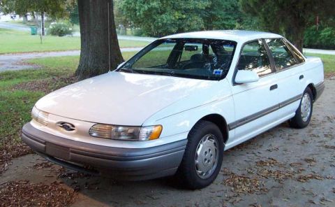 1993 Ford Taurus photo