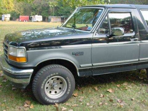 1993 Ford Bronco photo