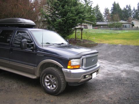2000 Ford Excursion photo