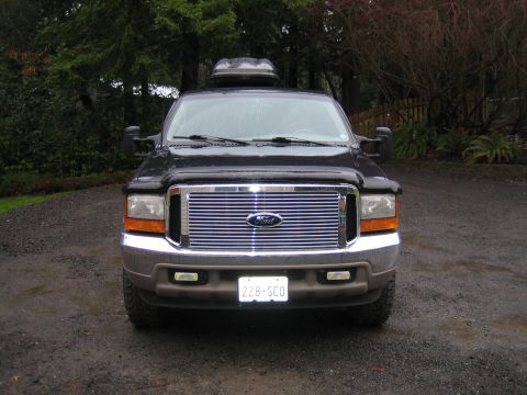 2000 Ford Excursion photo