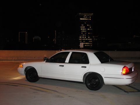 1998 Ford Crown Victoria photo
