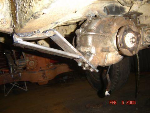 1982 Nissan Titan photo