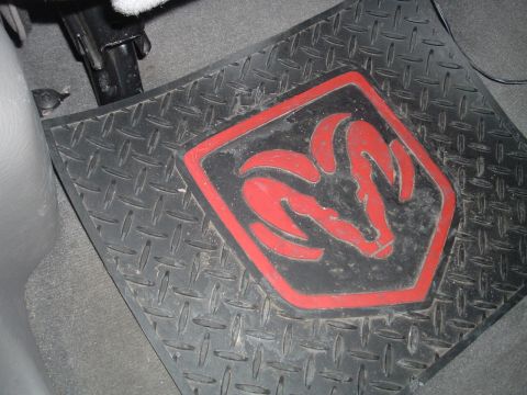 2004 Dodge 2500 photo