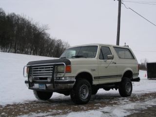 1987 Ford Bronco photo