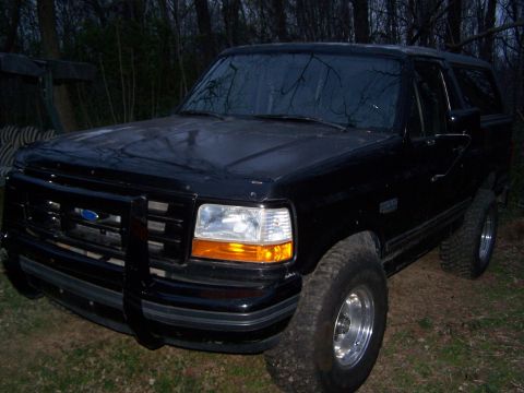 1992 Ford Bronco photo