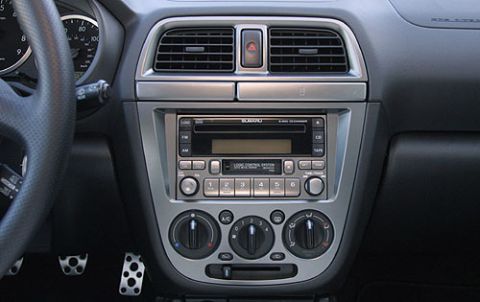2004 Subaru Impreza photo