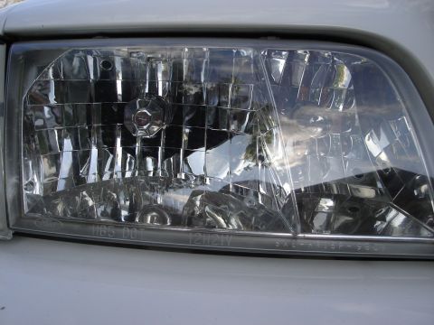 2000 Ford Crown Victoria photo