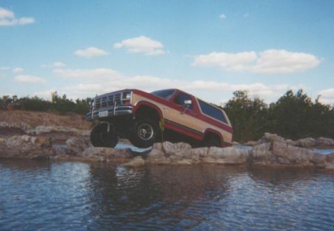 1986 Ford Bronco photo