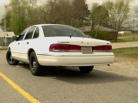 1996 Ford Crown Victoria photo