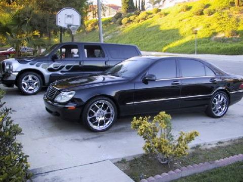 2001 Ford Excursion photo