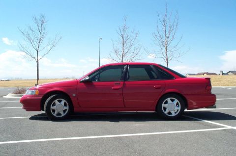 1995 Ford Taurus photo