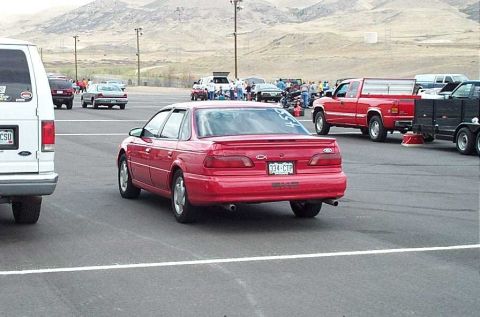 1995 Ford Taurus photo