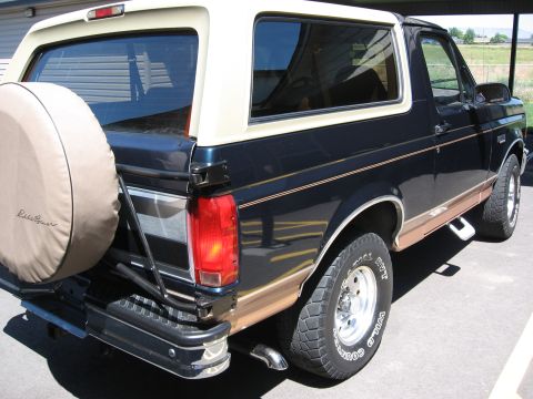 1994 Ford Bronco photo