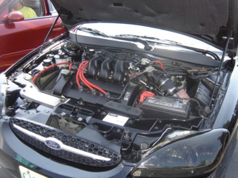 1999 Ford Taurus photo