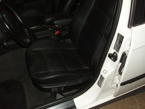 1993 BMW 3 Series photo