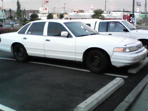 1996 Ford Crown Victoria photo