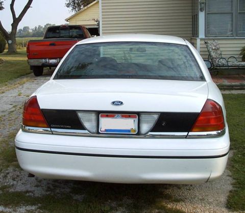 1999 Ford Crown Victoria photo