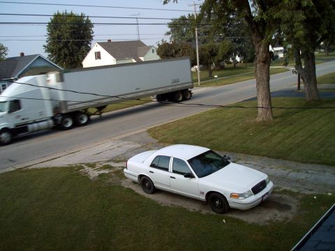 1999 Ford Crown Victoria photo