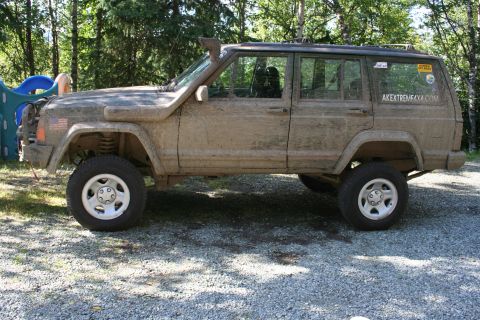 1995 Jeep Cherokee photo