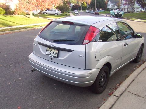 2005 Ford Focus photo