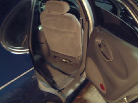 1998 Ford Taurus photo