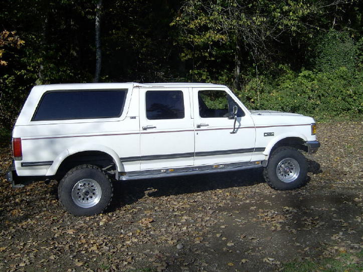 1991 Ford C-350 (Centurion Conversions) “BIG FOOT”