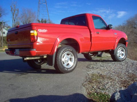 2001 Mazda B3000