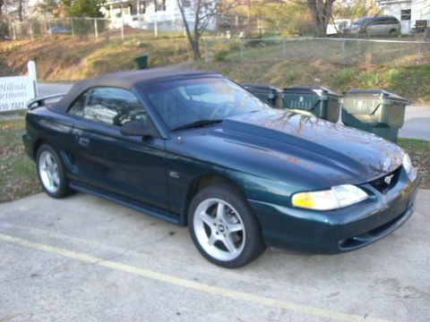 1995 Ford Mustang photo